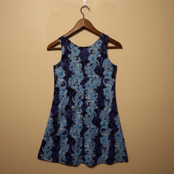 Blue Floral Hawaiian Dress - Picture 2 of 3